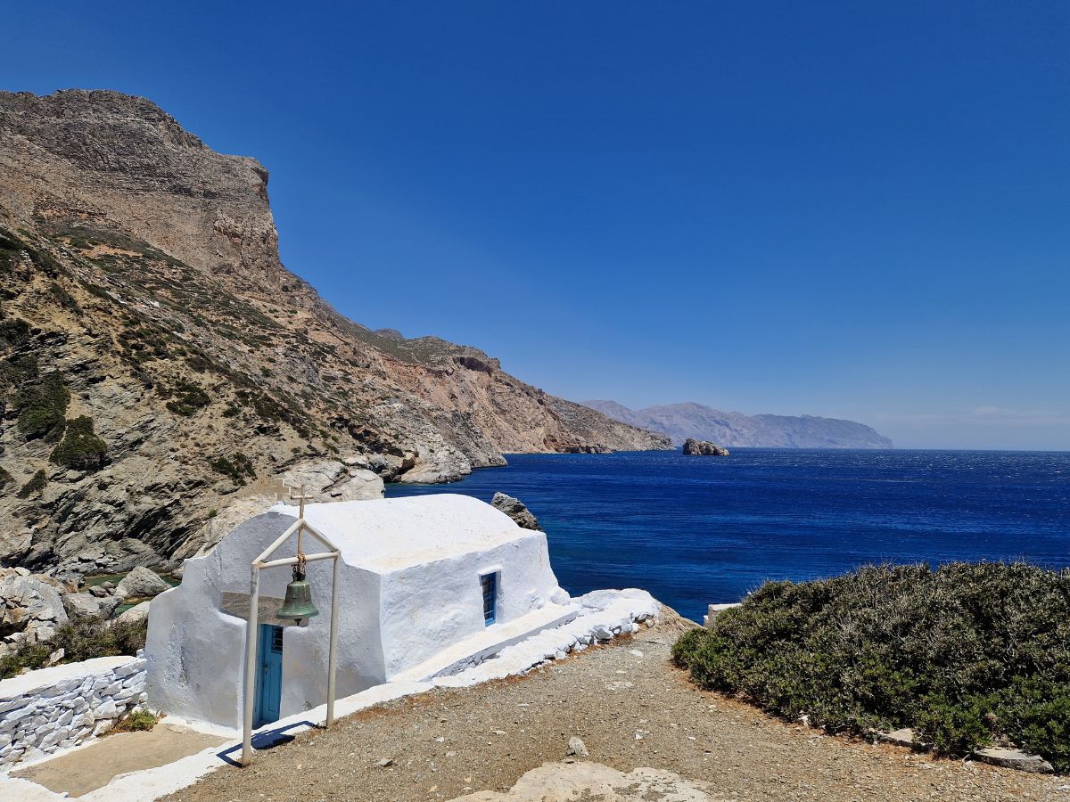 The best time to visit Greece - A church on a Greek island
