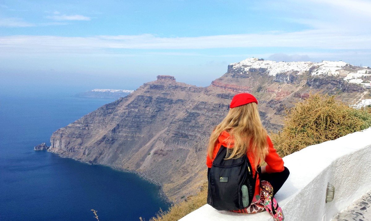 Hiking from Fira to Oia in Santorini in June
