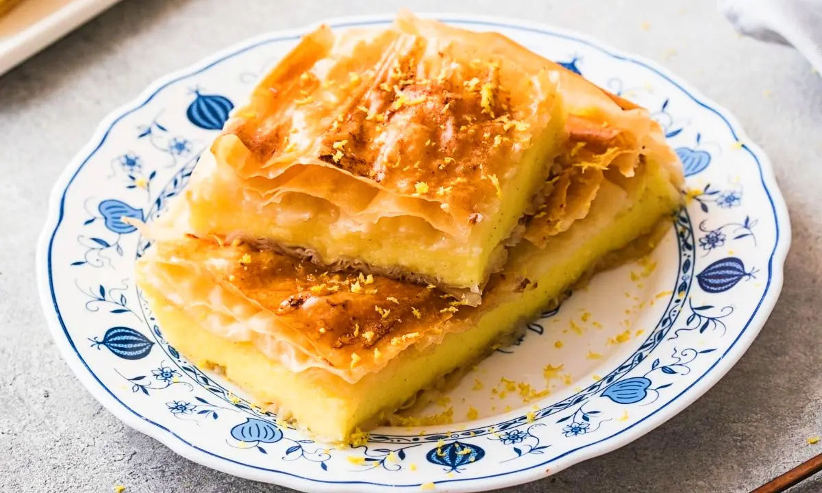 Popular Greek desserts - Bougatsa