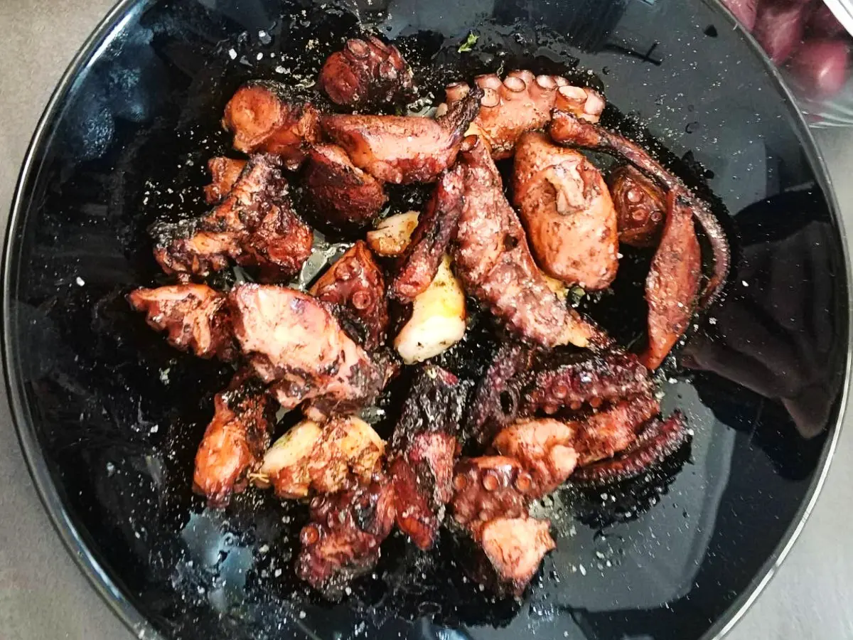 Greek octopus