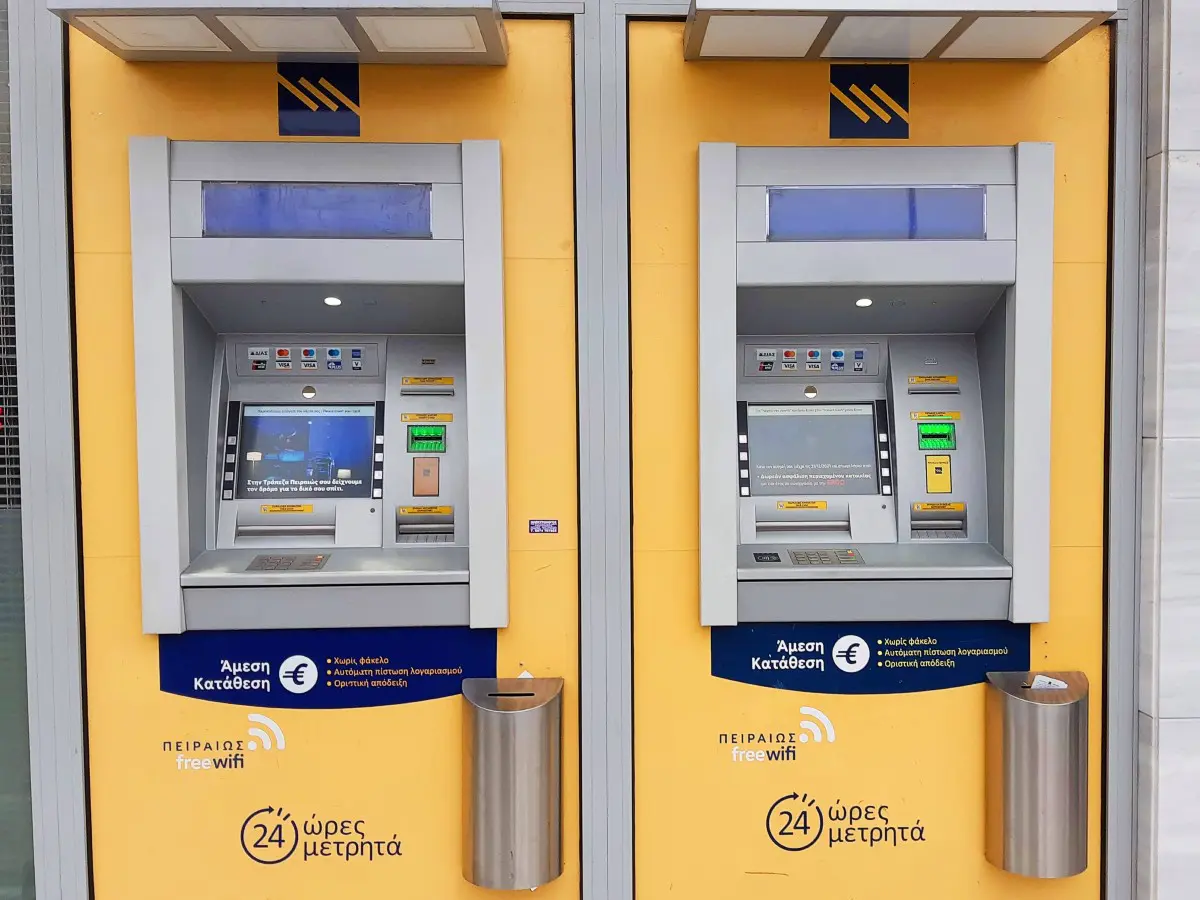 How to register with a bank in Greece