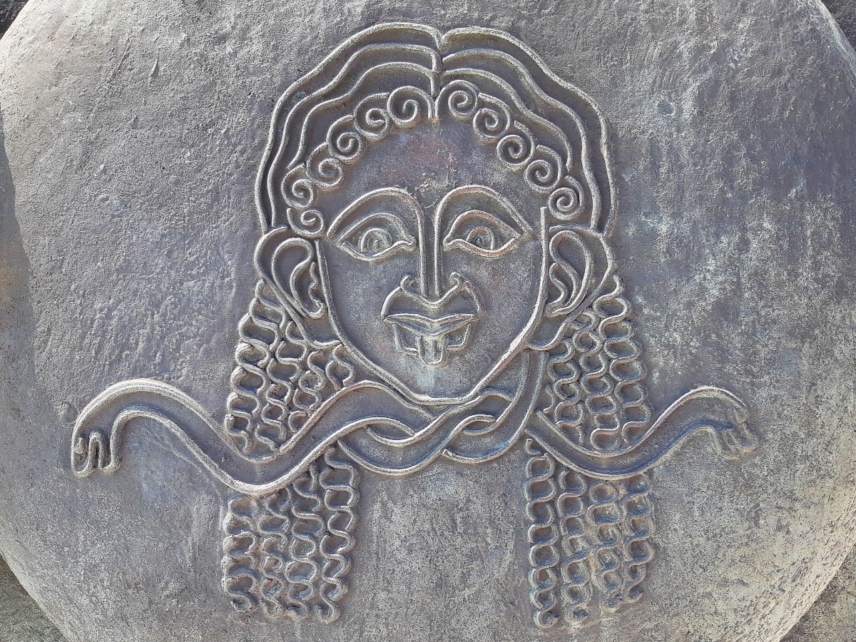 Greek protective symbols apart from the evil eye - Head of Gorgon