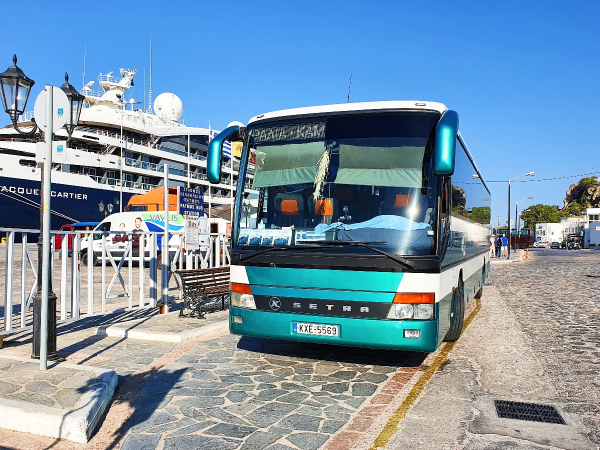 The public buses in Patmos run to the popular areas