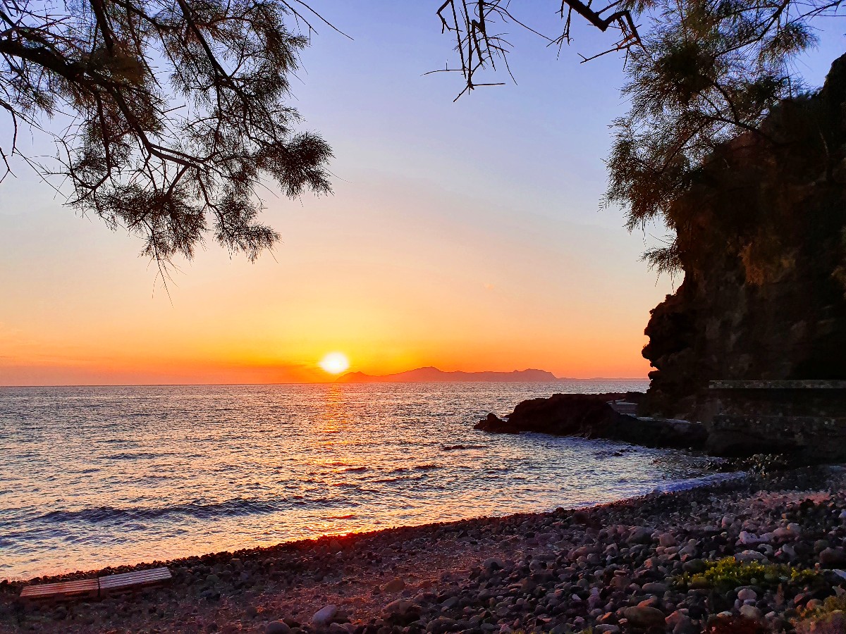 Sunset on Nisyros - Chochlaki beach