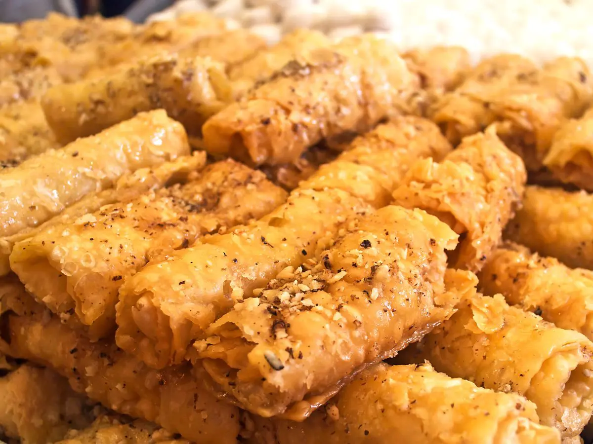Diples Greek sweet