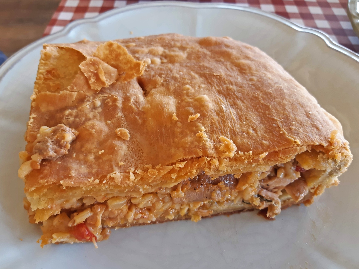 Meat pie is a delicious Greek pastry