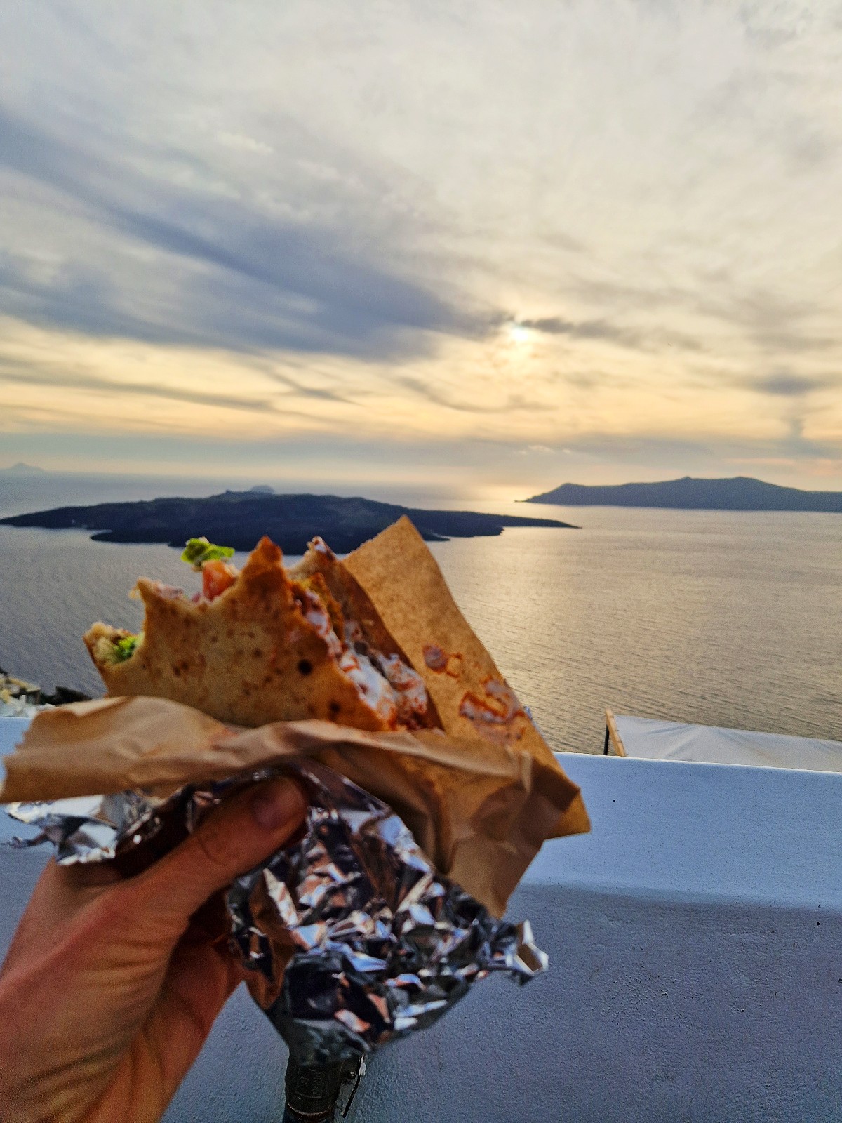 Eating on a budget in Santorini