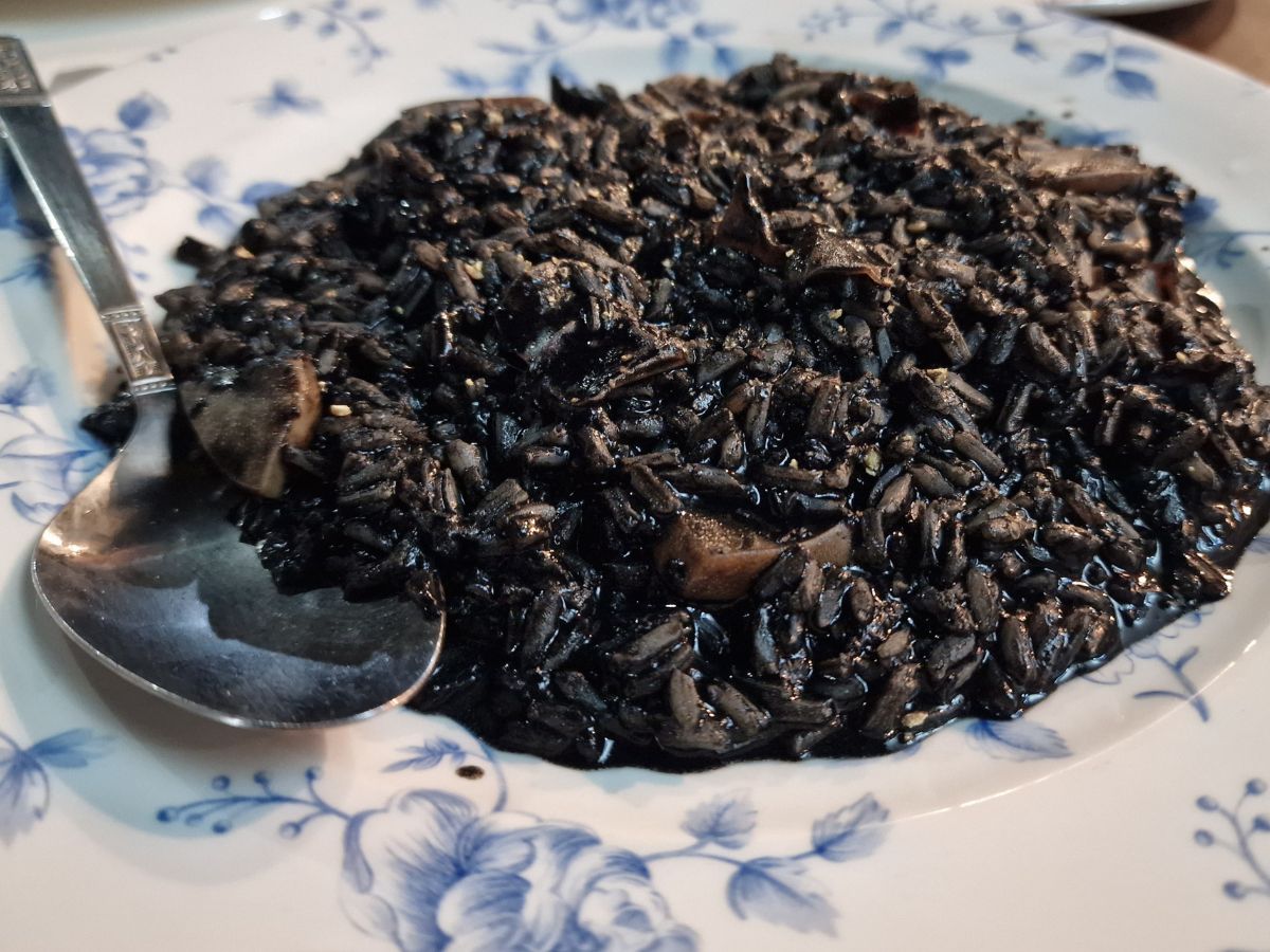 Cuttlefish ink rice from Kasos