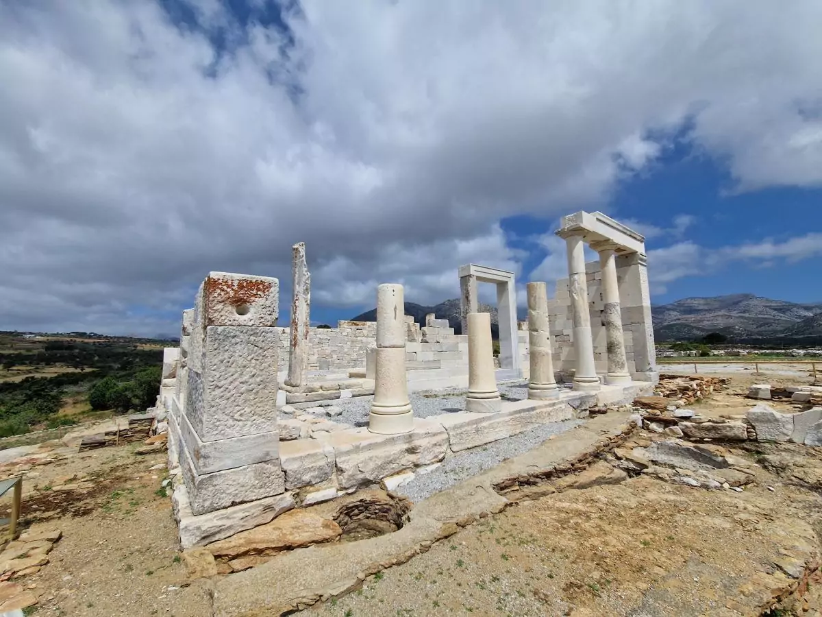 Naxos bus tour Temple of Demeter