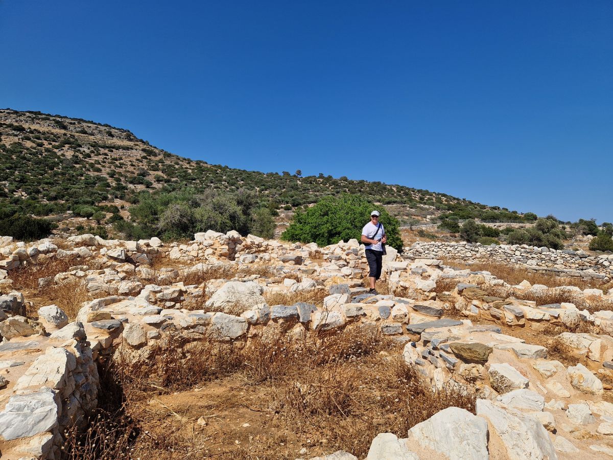 Hiking in Naxos