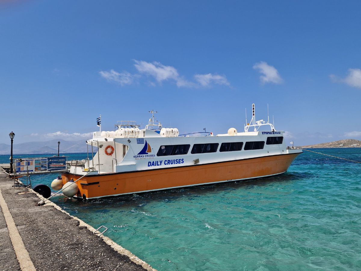 Boat trip around Naxos