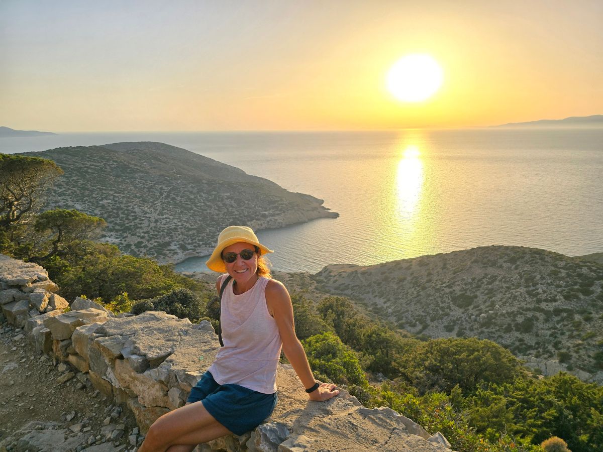 Hiking to St Jonh's cave Iraklia