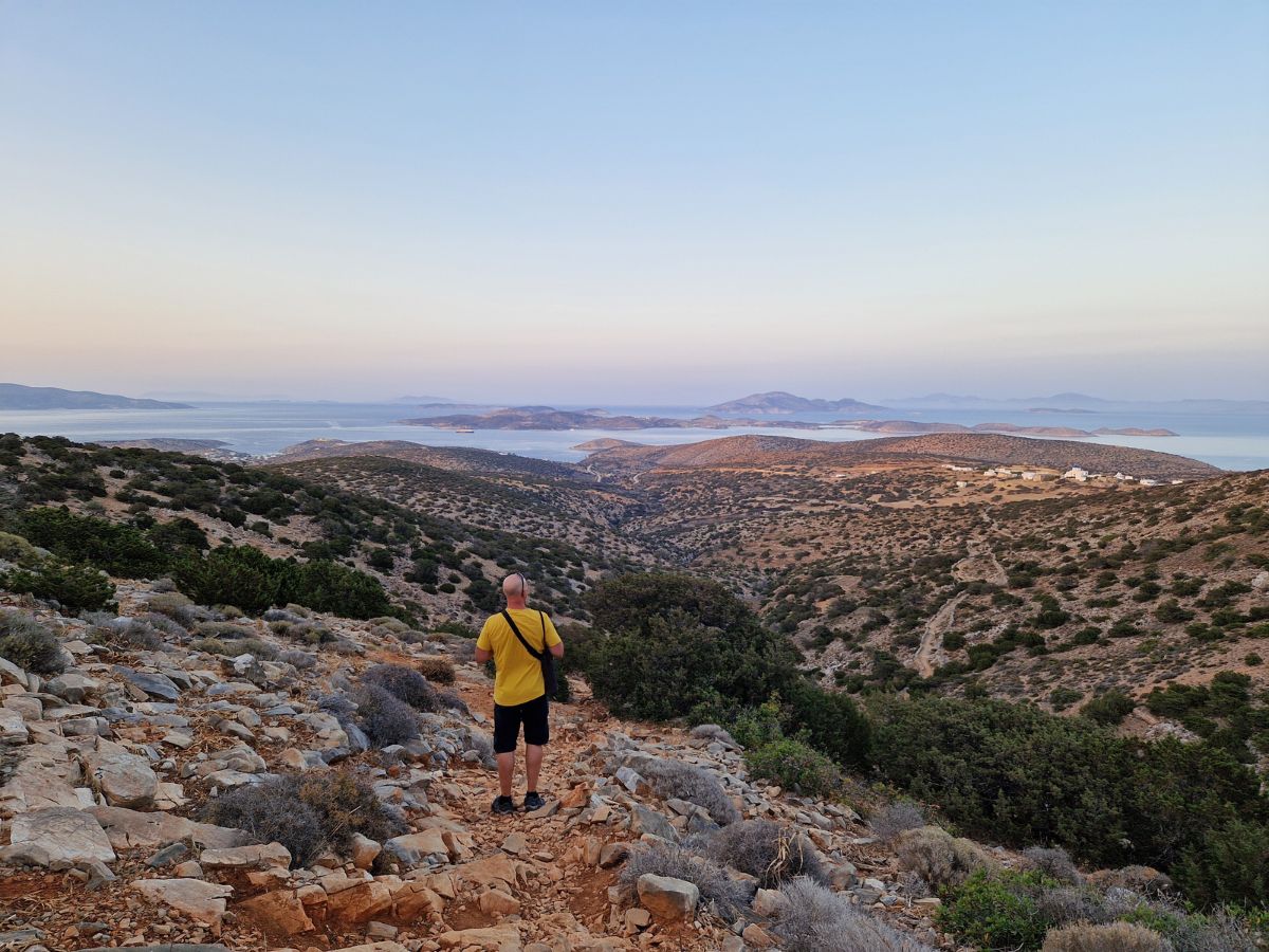 Hiking to St John's cave Iraklia
