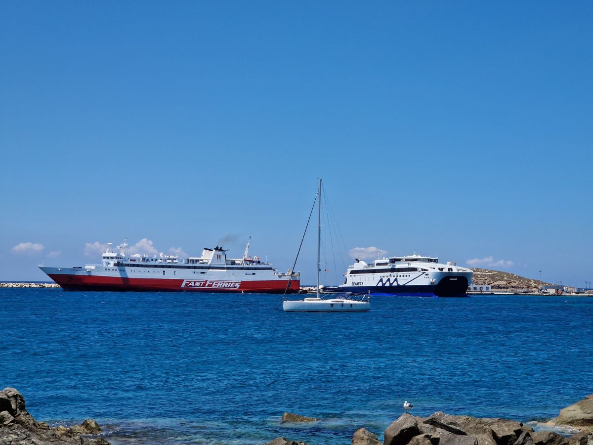 You can get around the Greek islands by ferry